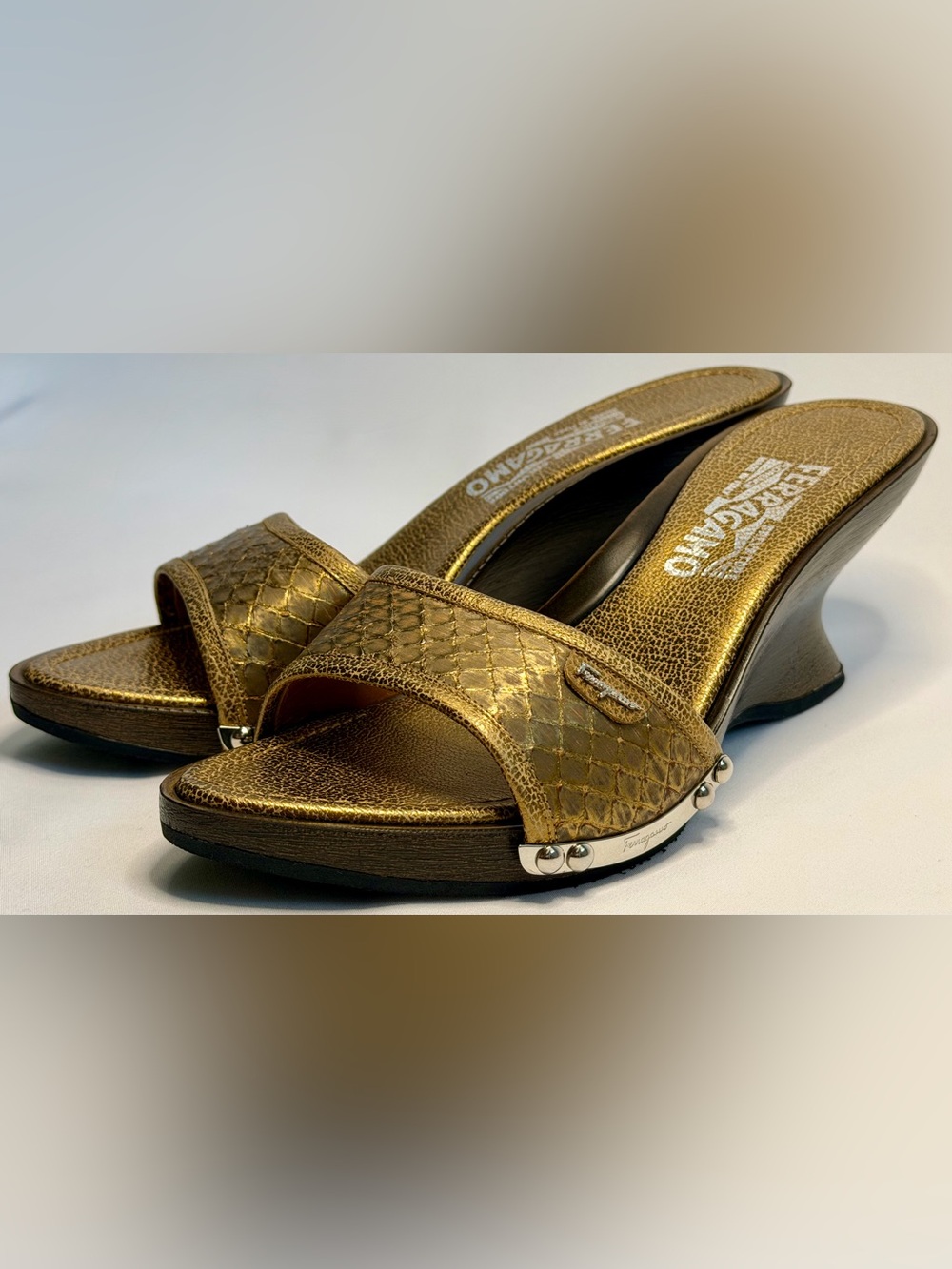 Salvatore Ferragamo Vintage metallic Bronze Leather Wedge Slide Mules w logo 8C - Picture 4 of 15